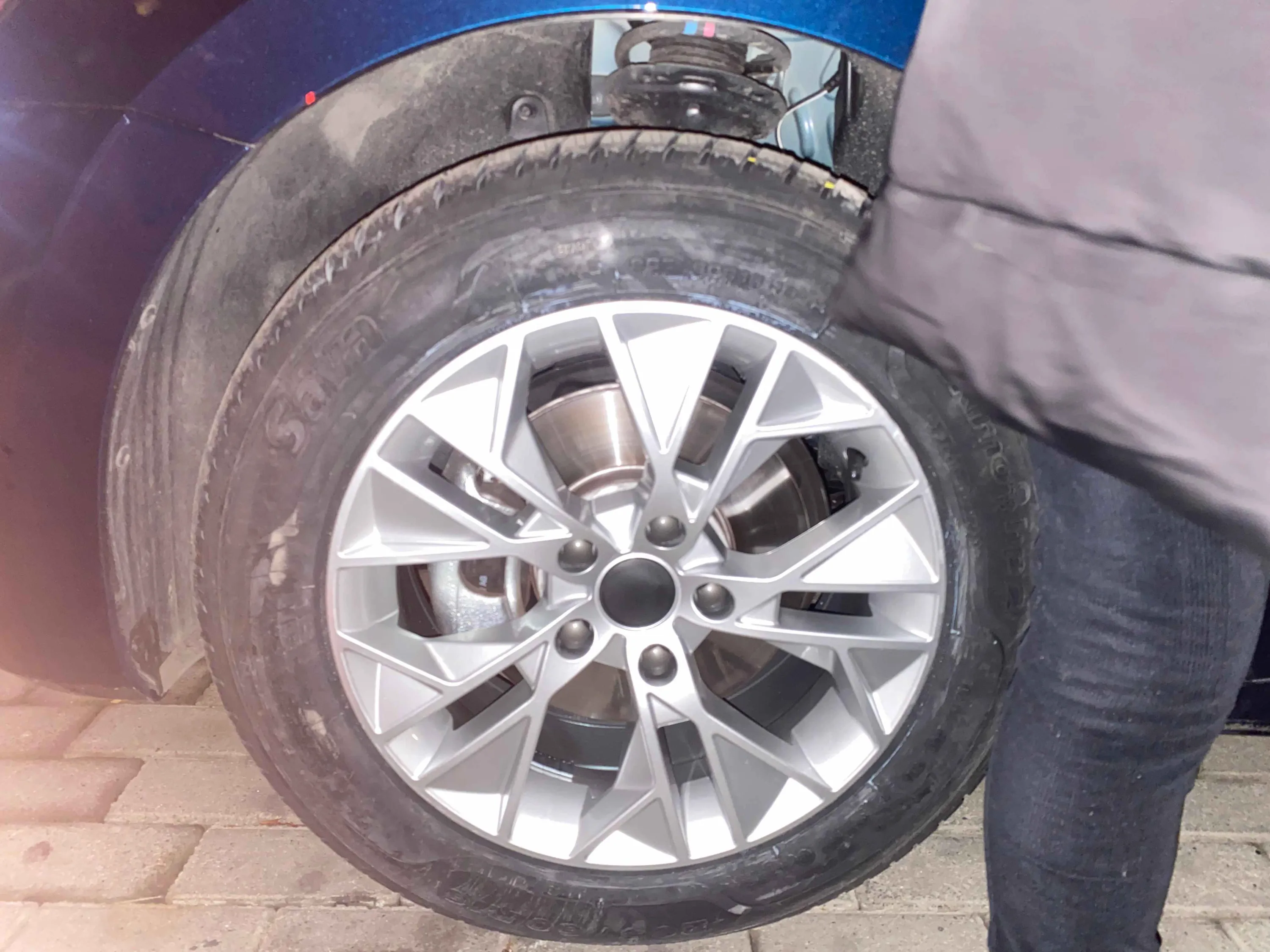 Prodavam zimski gumi Sava 205/60 r16