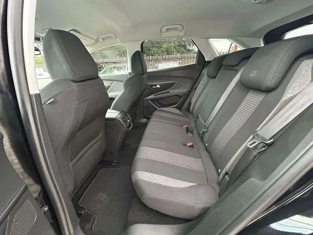 PEUGEOT 3008 - 1.5 HDI Avtomatik - 2018г.