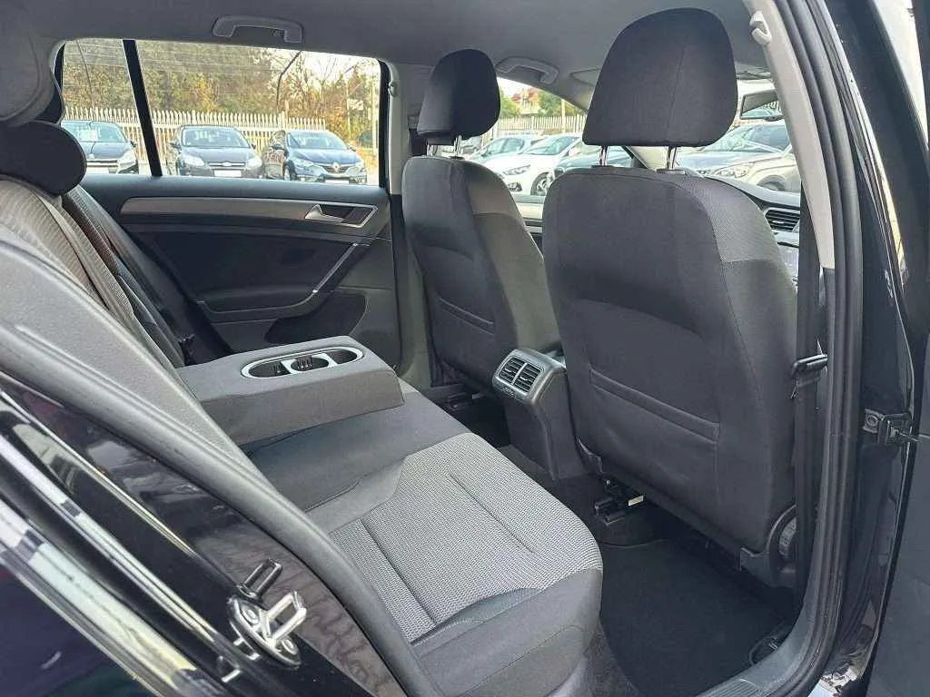 VW GOLF VII - 1.6 TDI - 2015г.