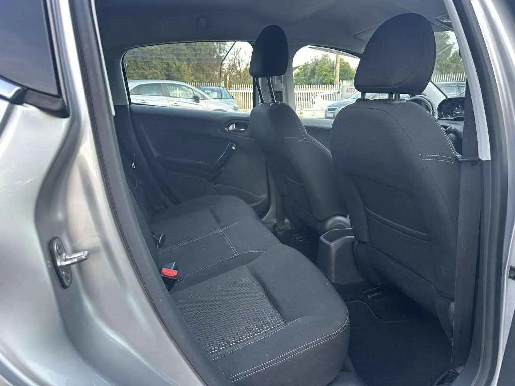 PEUGEOT 208 Allure - 1.2 PureTech - 2019г