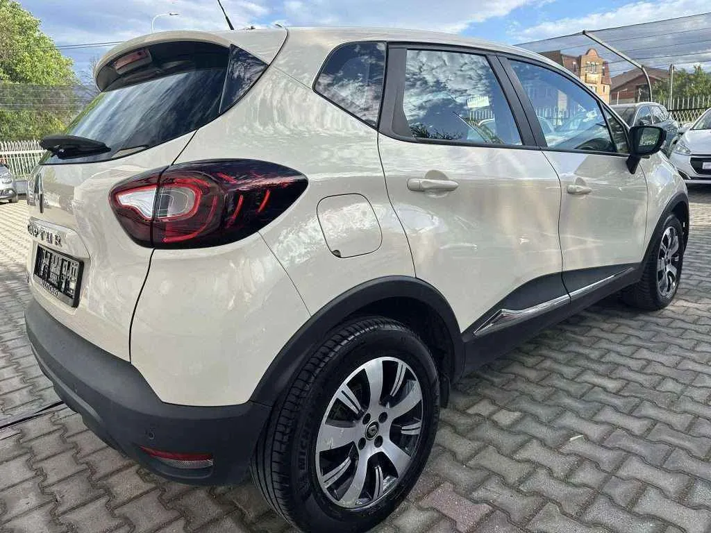 RENAULT CAPTUR Avtomatik - 1.5 DCI - 2019г.