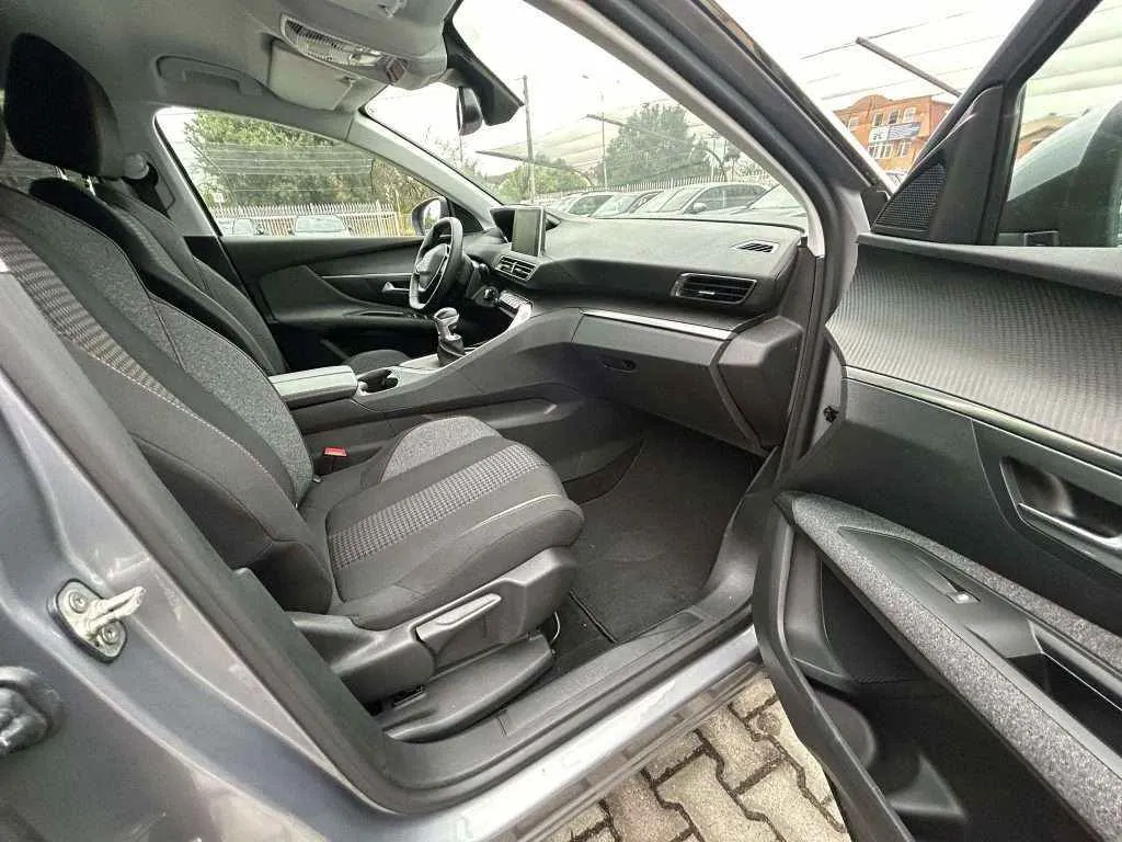 PEUGEOT 3008 - 1.5 HDI - 2020г.