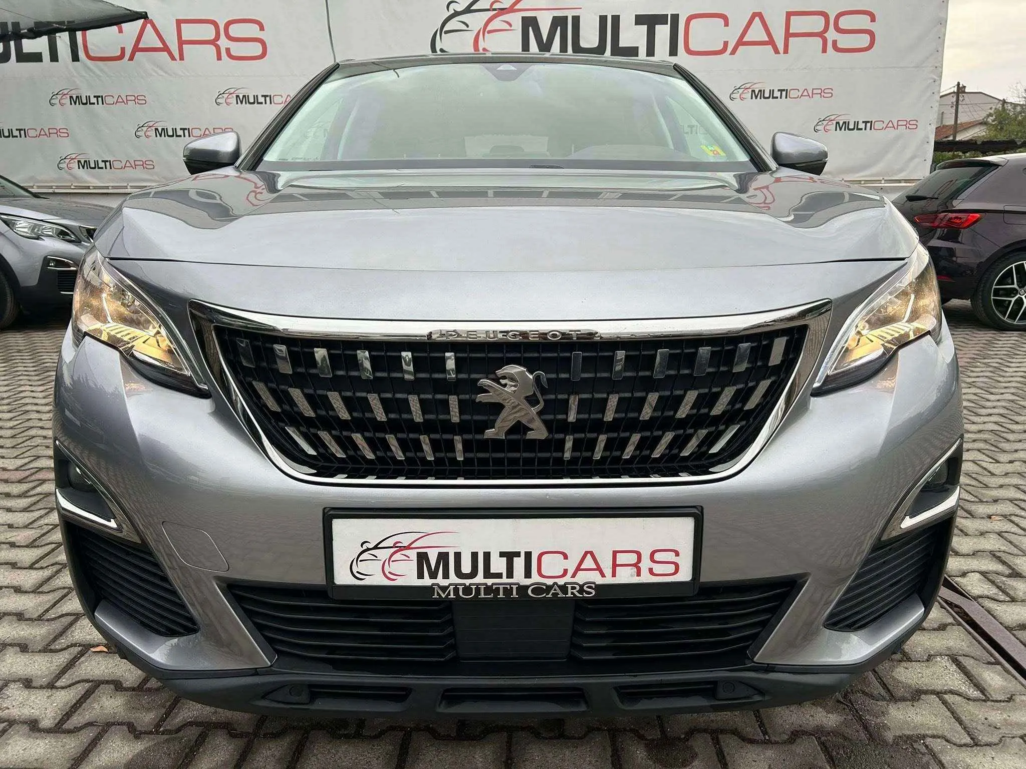 PEUGEOT 3008 - 1.5 HDI - 2020г.