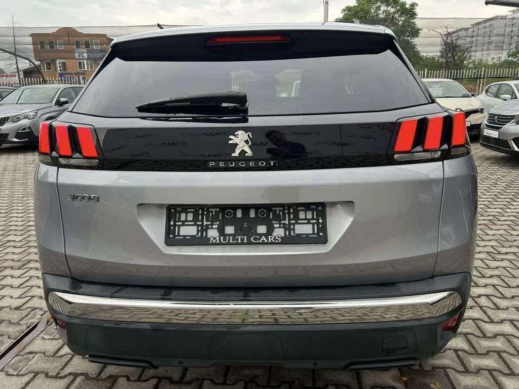 PEUGEOT 3008 - 1.5 HDI - 2020г.