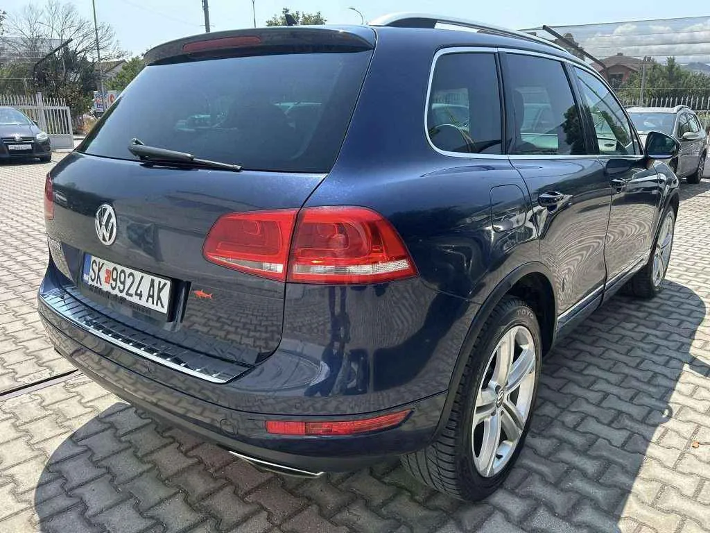 VW TOUAREG R-Line - 3.0 TDI - 2011г.