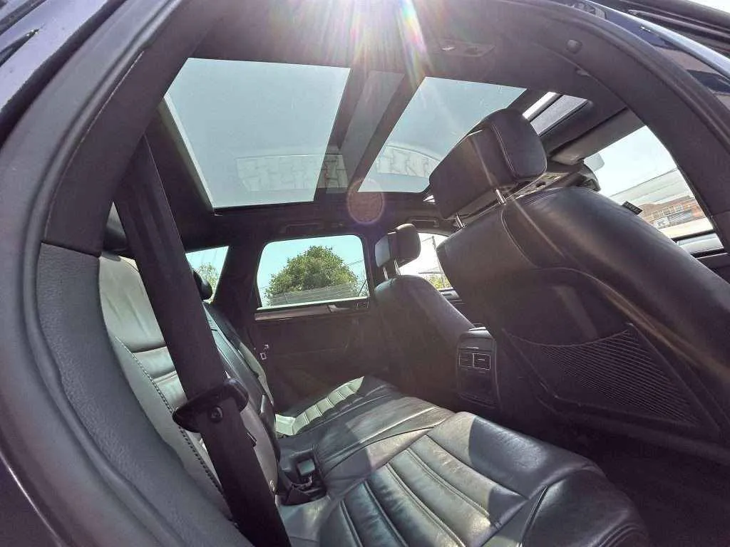 VW TOUAREG R-Line - 3.0 TDI - 2011г.