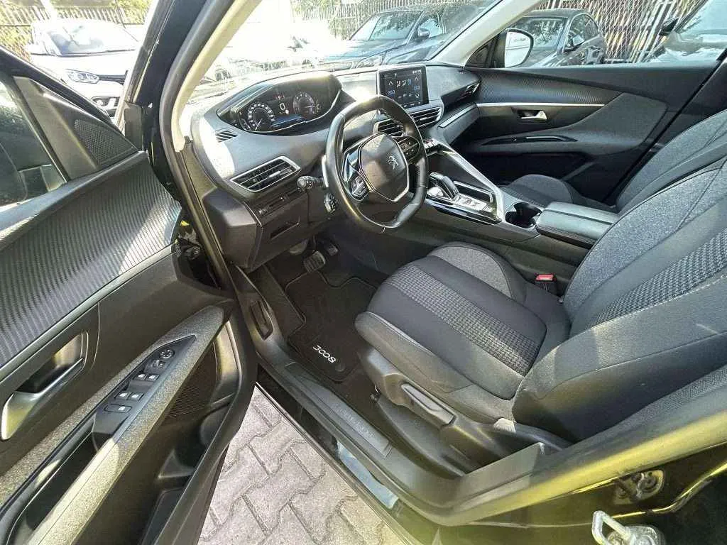 PEUGEOT 3008 - 1.2 PureTech - 2020г.
