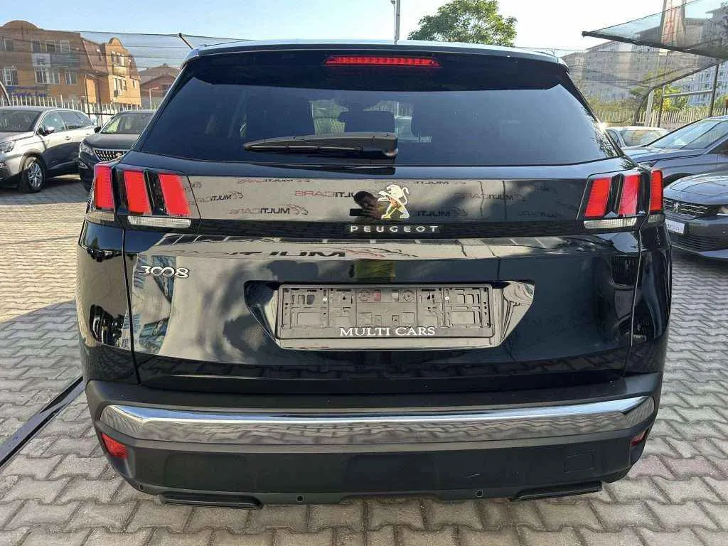 PEUGEOT 3008 - 1.2 PureTech - 2020г.