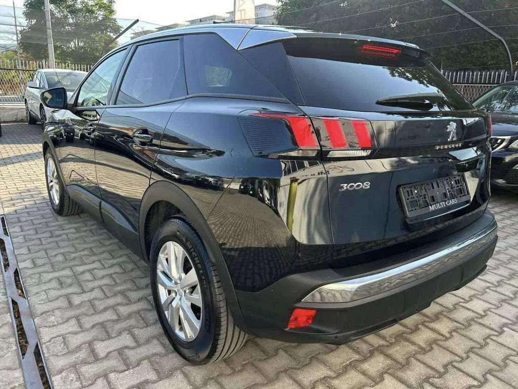 PEUGEOT 3008 - 1.2 PureTech - 2020г.