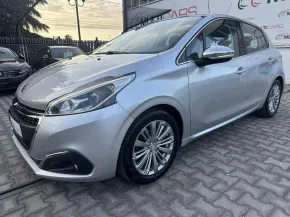 PEUGEOT 208 Allure - 1.2 PureTech - 2019г