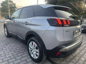 PEUGEOT 3008 Active Business - 1.2 Puretech - 2018г.