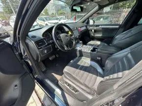 VW TOUAREG R-Line - 3.0 TDI - 2011г.
